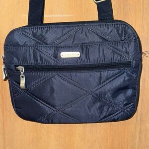 Baggallini Quilted Navy Crossbody Bag